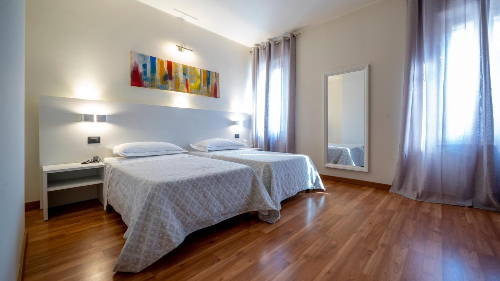 Albergo Ligabue Guastalla Bagian luar foto